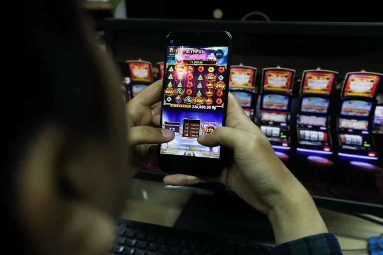 Waspada Lonjakan Judi Slot saat Natal dan Tahun Baru