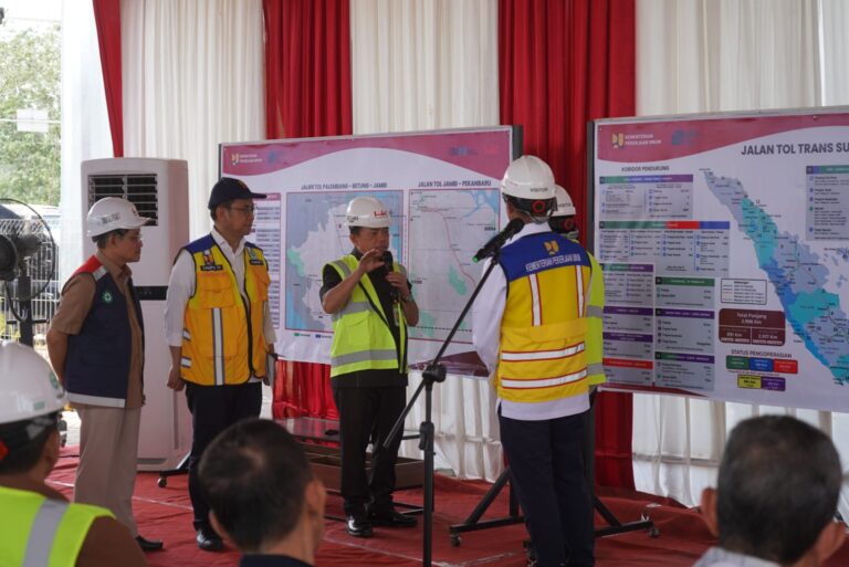 Al Haris Tinjau Tol Jambi-Palembang