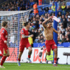 Gol semata wayang Trent Alexander-Arnold membawa liverpool menang tipis 1-0 atas Leicester, Minggu (20/4).
