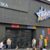Helen's Play Mart sudah bisa beroperasi setelah memenuhi syarat untuk melengkapi surat perizinan untuk menjual minuman beralkohol.