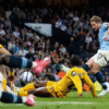 Kevin De Bruyne penentu kemenangan Manchester City saat menjamu Wolverhampton, Sabtu (3/5).