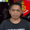 Wiliam Eka Putra (42) pelaku pengedar uang palsu saat ditangkap polisi.