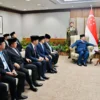 Menteri Hukum RI Supratman Andi Agtas Dampingi Presiden Prabowo dalam Pertemuan Leader’s Retreat di Singapura.