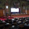 Wakil Gubernur Jambi Drs. H. Abdullah Sani, M.Pd.I saat memberikan penjelasan Gubernur dalam Rapat Paripurna DPRD Provinsi Jambi, Senin (02/06/2025).