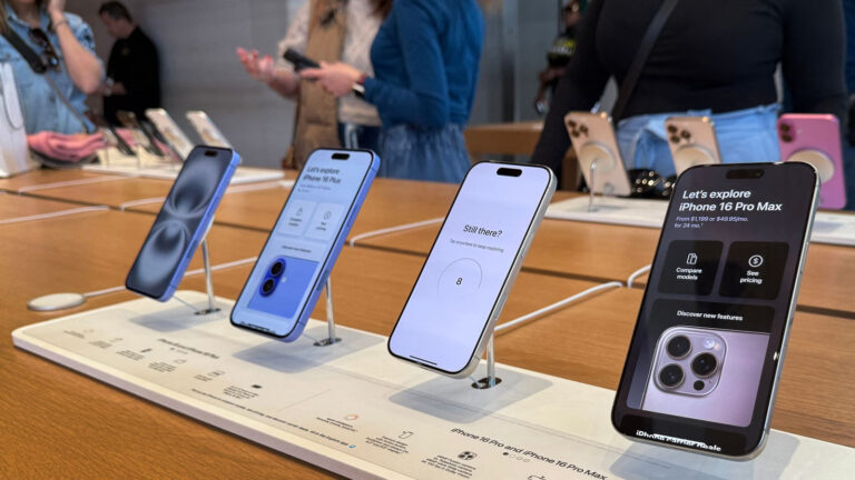 iPhone Dipajang di Etalase: Generasi Terbaru Jadi Pusat Perhatian