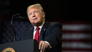 Sebut Serangan ke Iran Cuma ‘Love Tap’, Trump: Gencatan Senjata Masih Berlaku