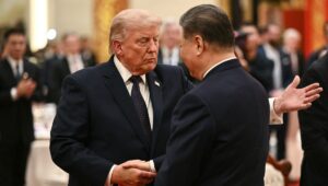 Trump Klaim Xi Jinping Siap Turun Tangan Buka Blokade Iran di Selat Hormuz!