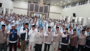 Wagub Jambi Lepas 444 Jemaah Calon Haji Kloter 20, Titip Doa untuk Keselamatan Daerah