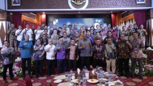 Jamu Peserta Rakernas ADPMET, Gubernur Al Haris Dorong Percepatan Hak Participating Interest