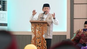 Lepas 443 Jemaah Haji Kloter Pertama Jambi, Gubernur Al Haris: Jangan Ada yang Merasa Diabaikan