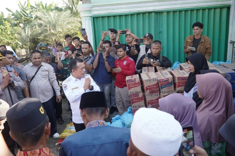 Tinjau Banjir Sarolangun, Gubernur Al Haris: Ada Faktor Alam dan Andil Manusia