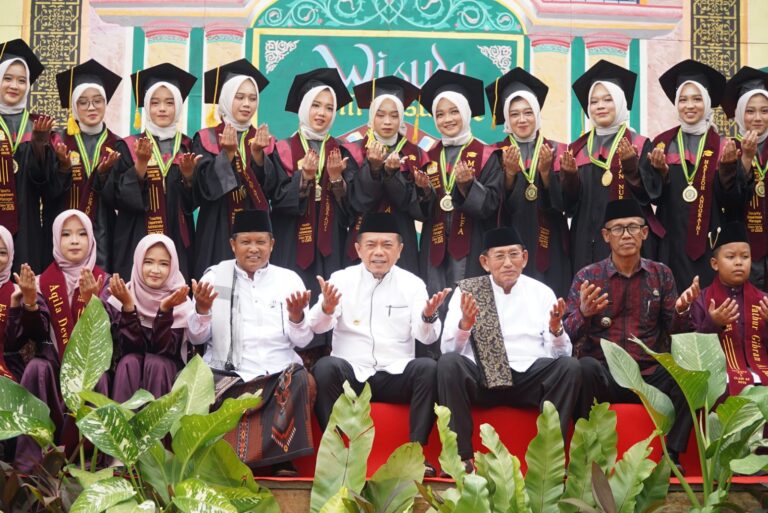Al Haris: Pesantren Pilar Penting Cetak Generasi Berilmu dan Berakhlak Mulia