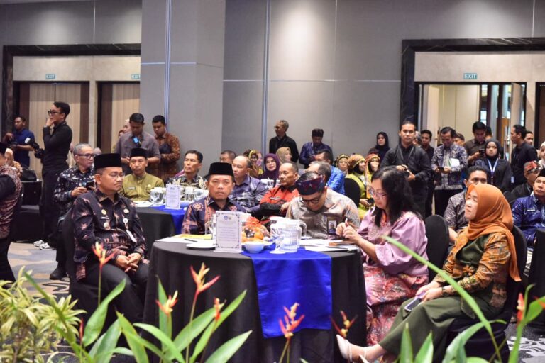 Perkuat Mutu Pendidikan, Gubernur Al Haris Deklarasikan Sinergi Lintas Sektor untuk Akselerasi SPM Jambi