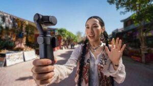 Tantang Dominasi DJI, Insta360 Luna Ultra Resmi Hadir dengan Kekuatan 8K dan Dual Sensor