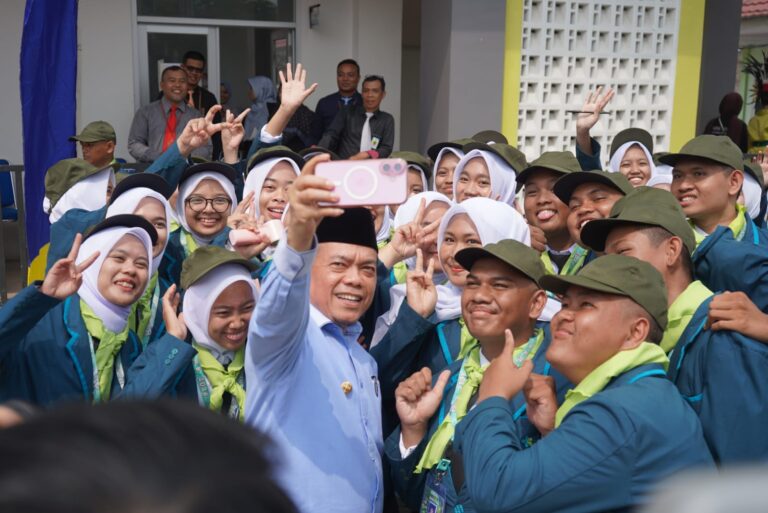 Gubernur Jambi Buka PKKMB Poltekkes Kemenkes, Tekankan Peluang Kerja Global dan Penanganan Penyakit Menular