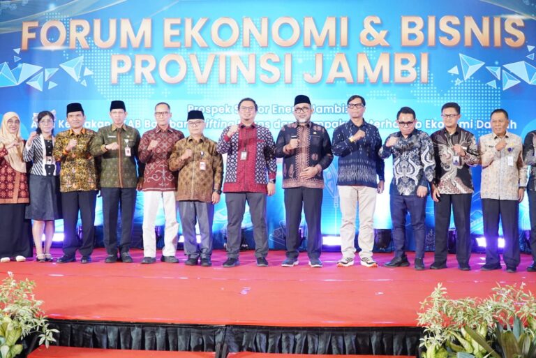 Sinergi Penguatan Ekonomi Daerah, Sekda Sudirman Hadiri Forum Ekonomi Bisnis Provinsi Jambi 2026
