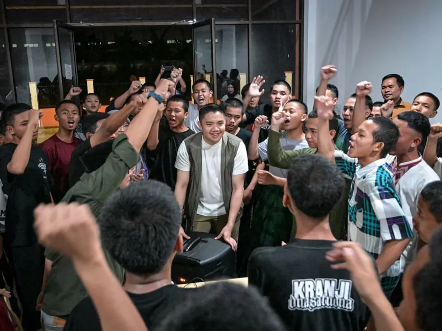 Seskab Teddy Lakukan Sidak ke Sekolah Rakyat Cikarang, Pastikan Fasilitas dan Kesejahteraan Siswa