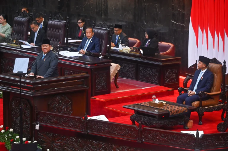 Prabowo Dijadwalkan Hadir di Parlemen Hari Ini, Bahas RUU Desain Industri hingga Pantai Utara Jawa