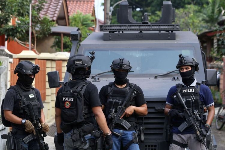 Densus 88 Tangkap 11 Tersangka Teroris di Enam Provinsi, Diduga Terafiliasi Daulah Islamiyah