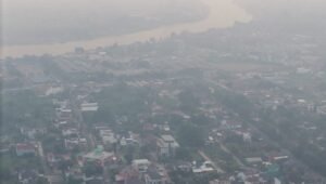 Kabut Asap Karhutla Kian Pekat Selimuti Sumatra Selatan