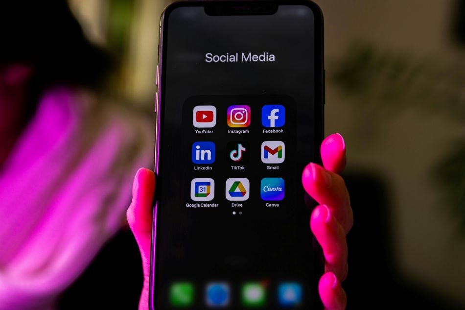 Ramai Isu Shadowban Konten Karhutla di Media Sosial, Komdigi Beri Klarifikasi Tegas